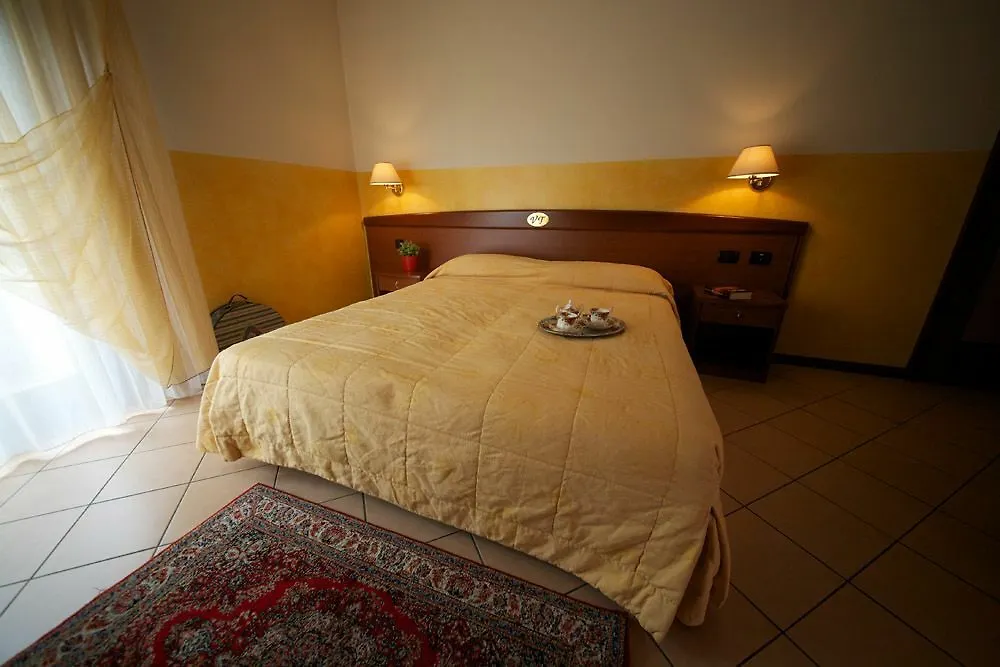 Villa Terri Verona 0*,  Italy